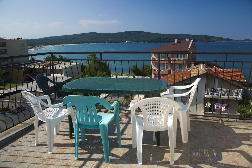 Paunovi Guest House 프리모르스코 외부 사진