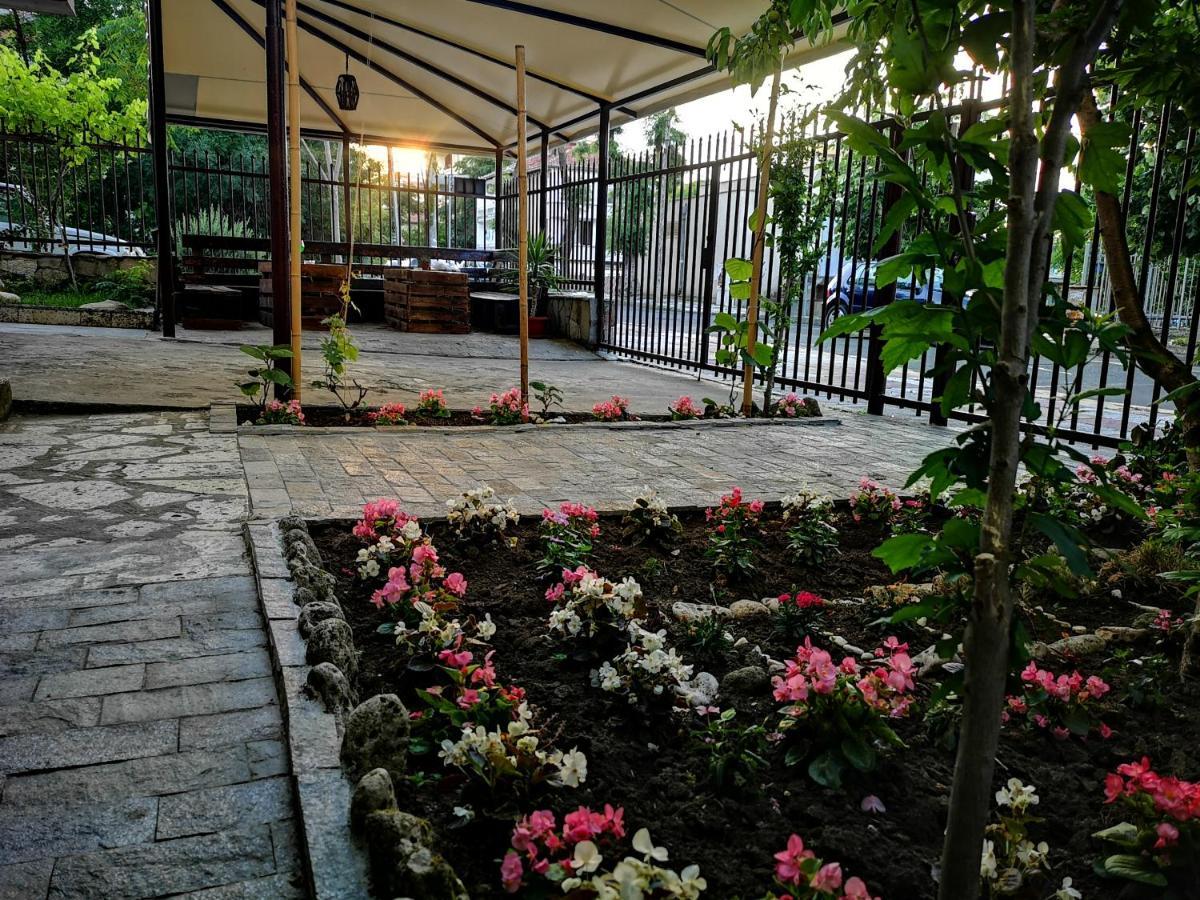 Paunovi Guest House 프리모르스코 외부 사진
