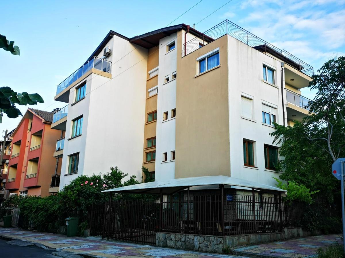 Paunovi Guest House 프리모르스코 외부 사진