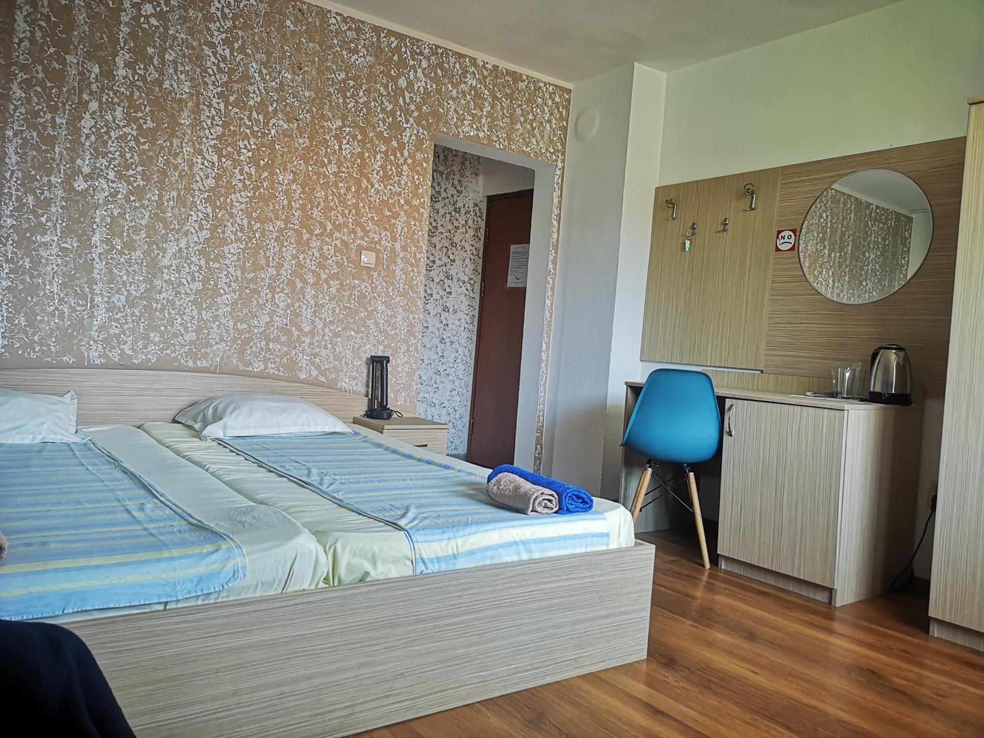 Paunovi Guest House 프리모르스코 객실 사진