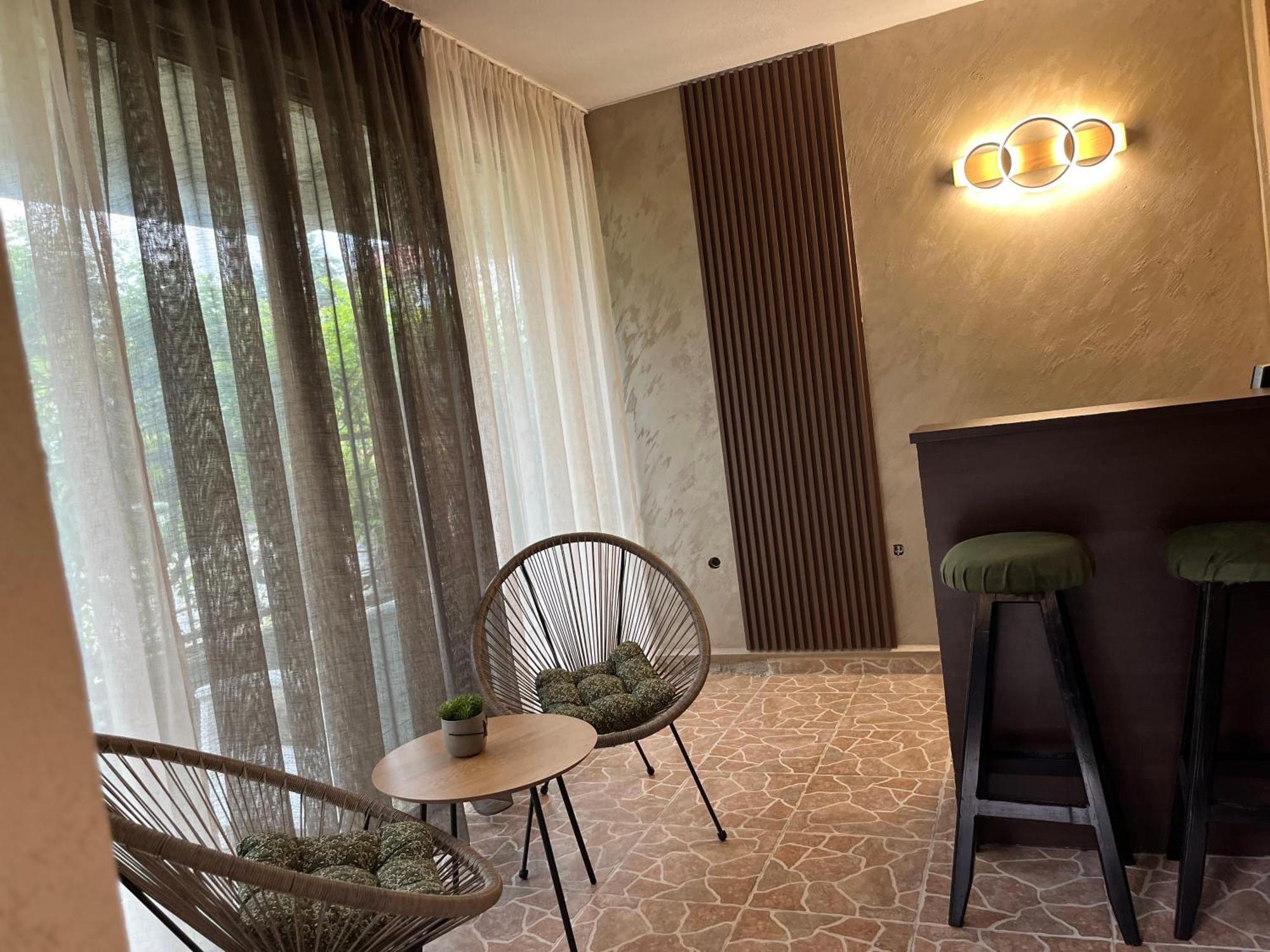 Paunovi Guest House 프리모르스코 외부 사진